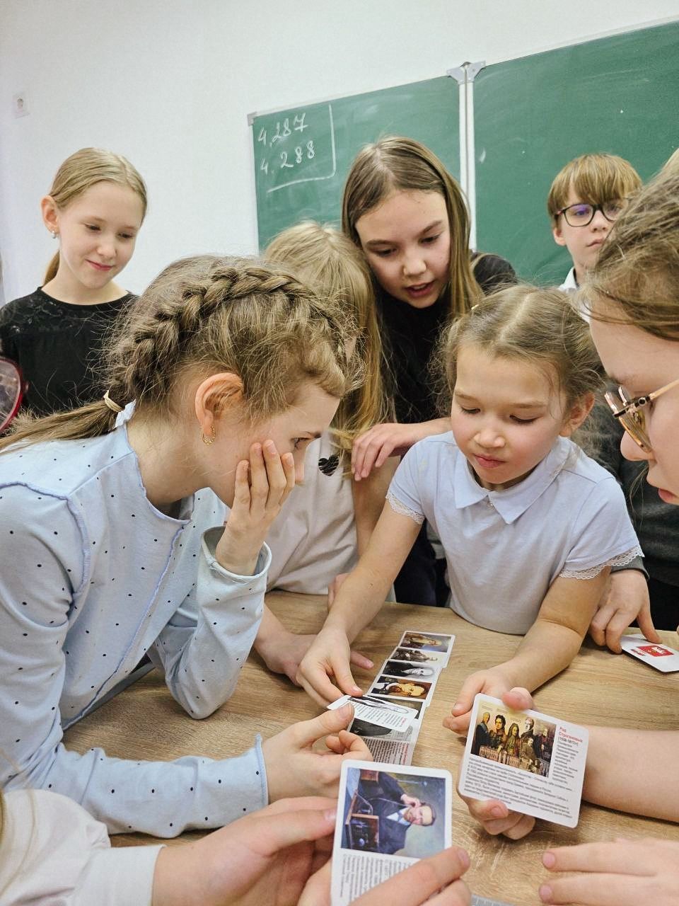 Турнир по краеведению: ученики vs взрослые